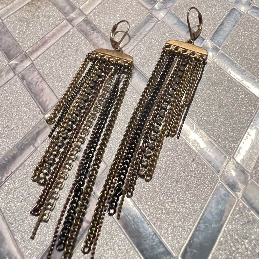 Signed Kenneth Cole Rocker Chic Chain Earrings in antique gold 3.5-4" drop